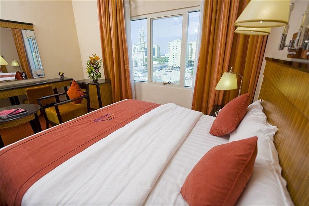 Rayan Hotel Corniche Sardzsa Kültér fotó