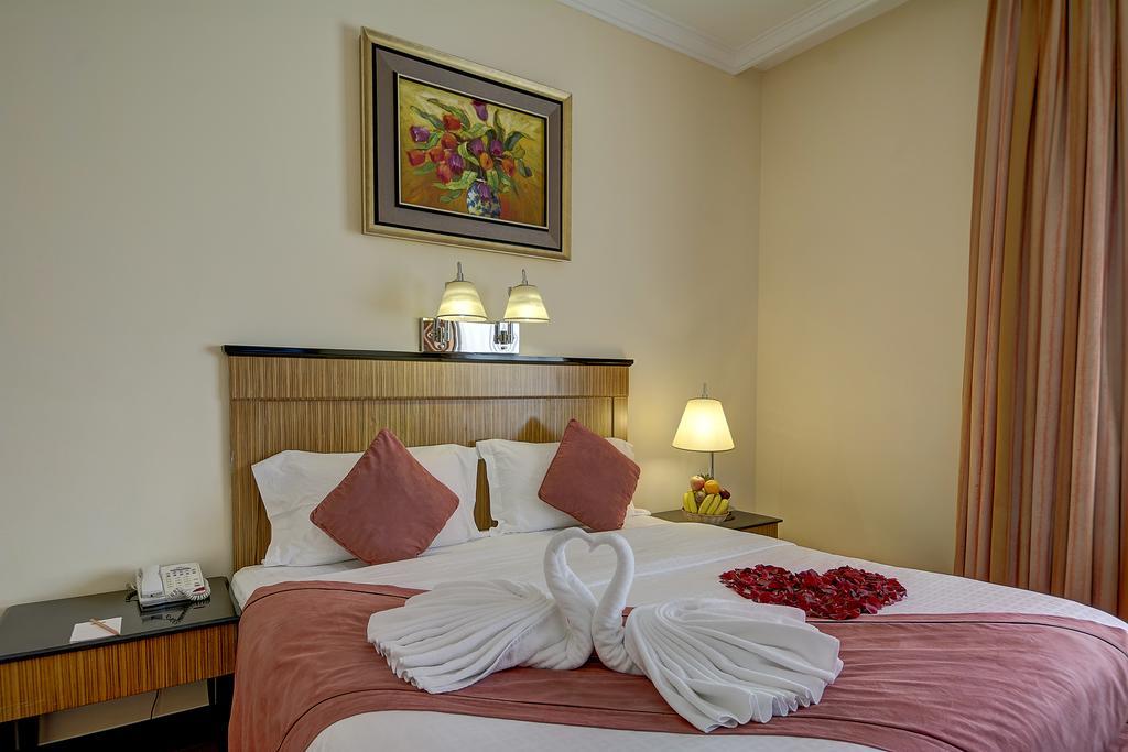 Rayan Hotel Corniche Sardzsa Kültér fotó