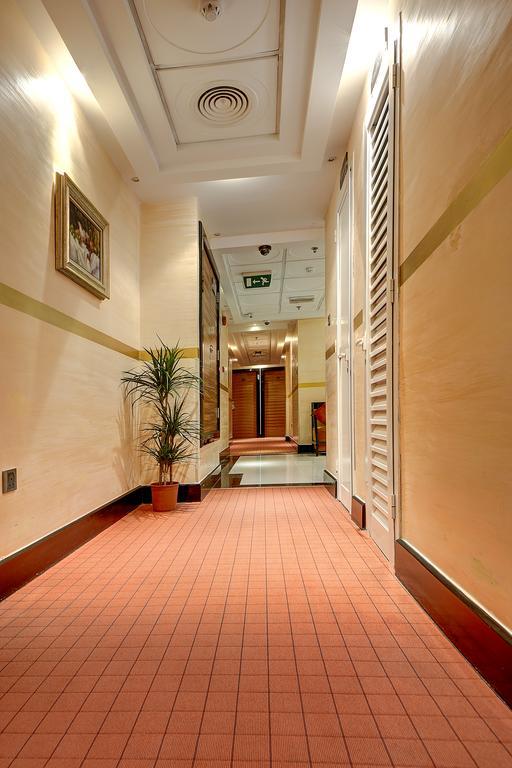 Rayan Hotel Corniche Sardzsa Kültér fotó