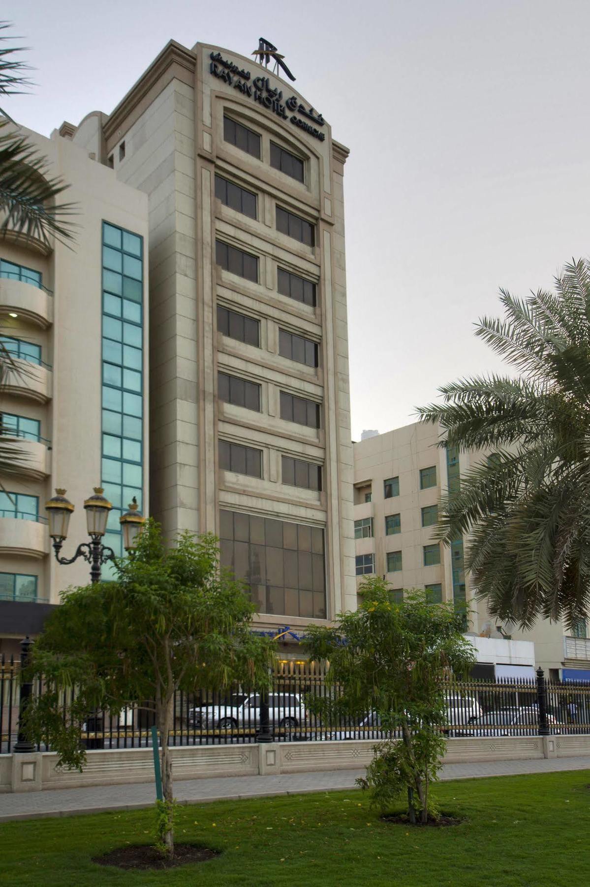 Rayan Hotel Corniche Sardzsa Kültér fotó
